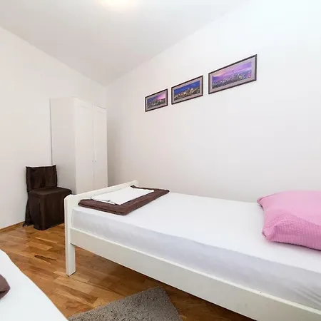 Apartmani Kristina Crikvenica Kültér fotó